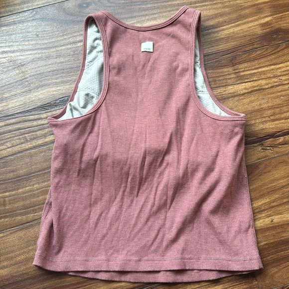 Vuori Mudra Plyo Tank - Picture 5 of 9